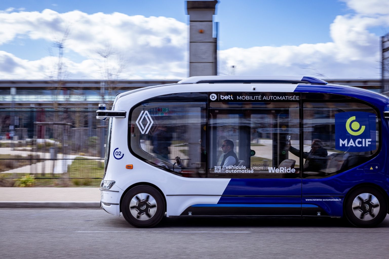 WeRide to Launch Fully Driverless Robobus Service in France