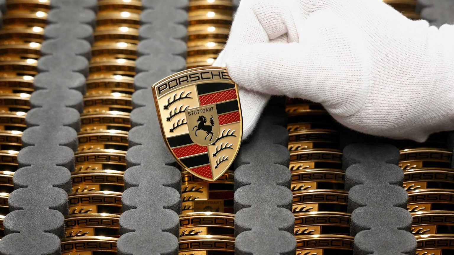 Porsche Patents Flexible Powertrain Combining EV, Hybrid and Combustion Modes Porsche Logo