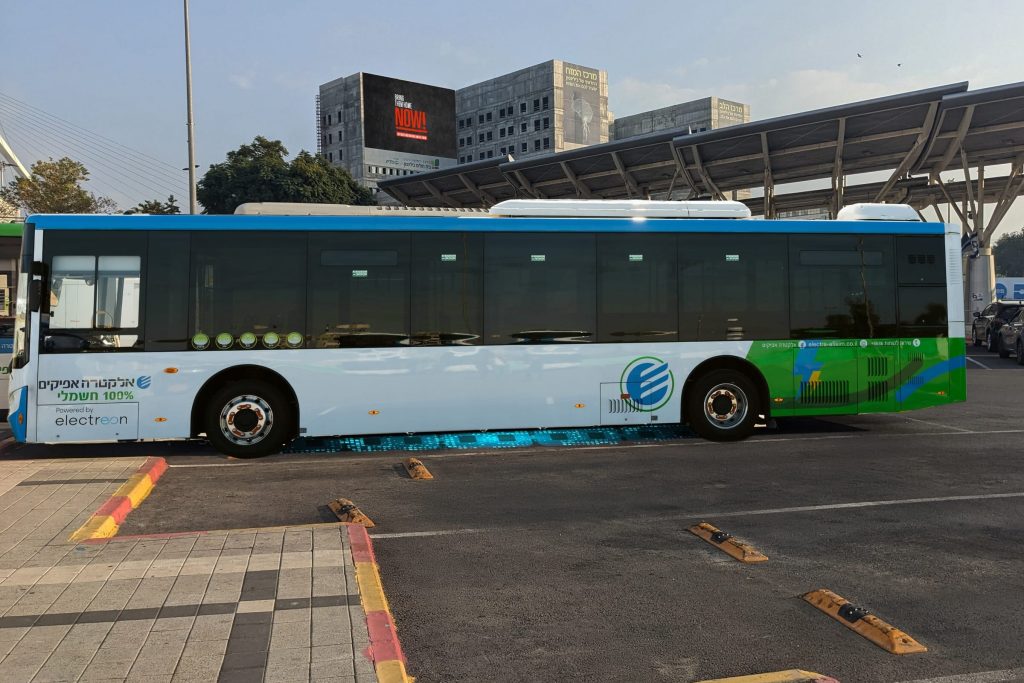 Electra Afikim Expands Use of Electreon’s Wireless Charging at Second Israeli Bus Terminal ElectReon Wireless Charging Electric Bus