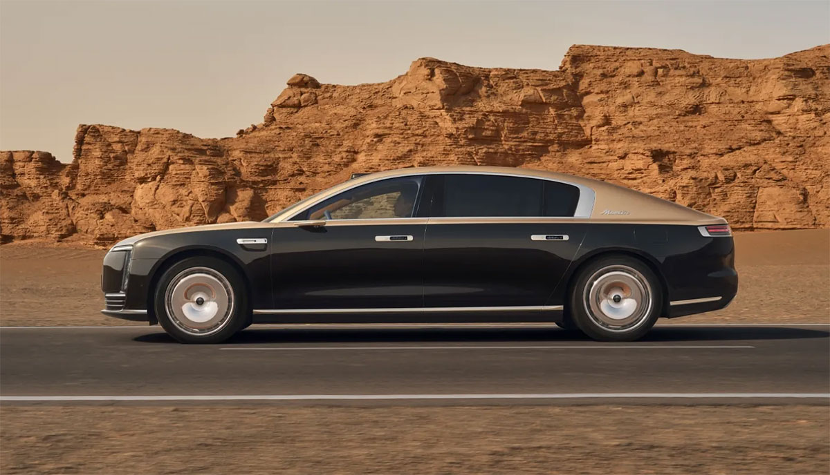 Huawei JAC Maextro S800 Tops China s High End Sedan Market In December 2025