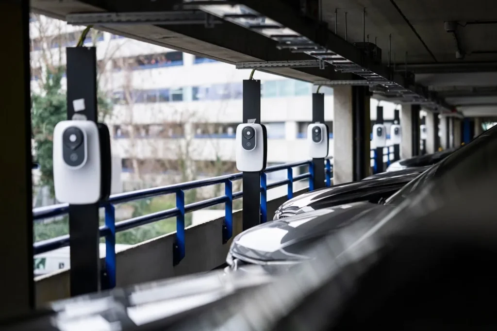 BearingPoint and SAP Launch Cloud-Based Fleet and Charging Management Platform for E-Mobility Operators Interparking