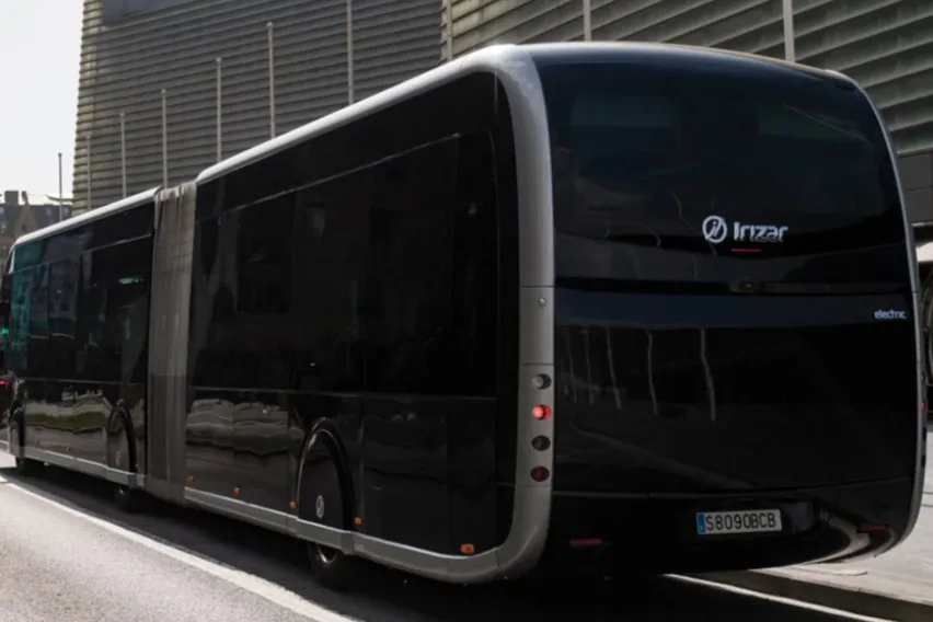 Gatwick Airport to Introduce Fully Electric Shuttle Bus Fleet with Irizar Partnership Irizar e-mobility