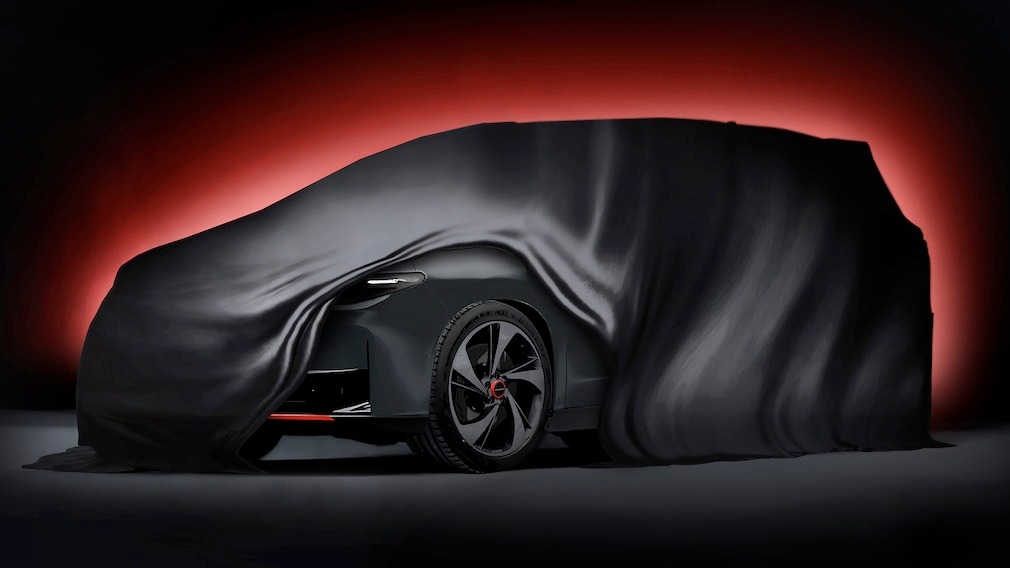 Leapmotor, Irmscher to Launch 585-hp, 800-Volt Limited-Edition C10 Electric SUV in Germany Leapmotor i C10