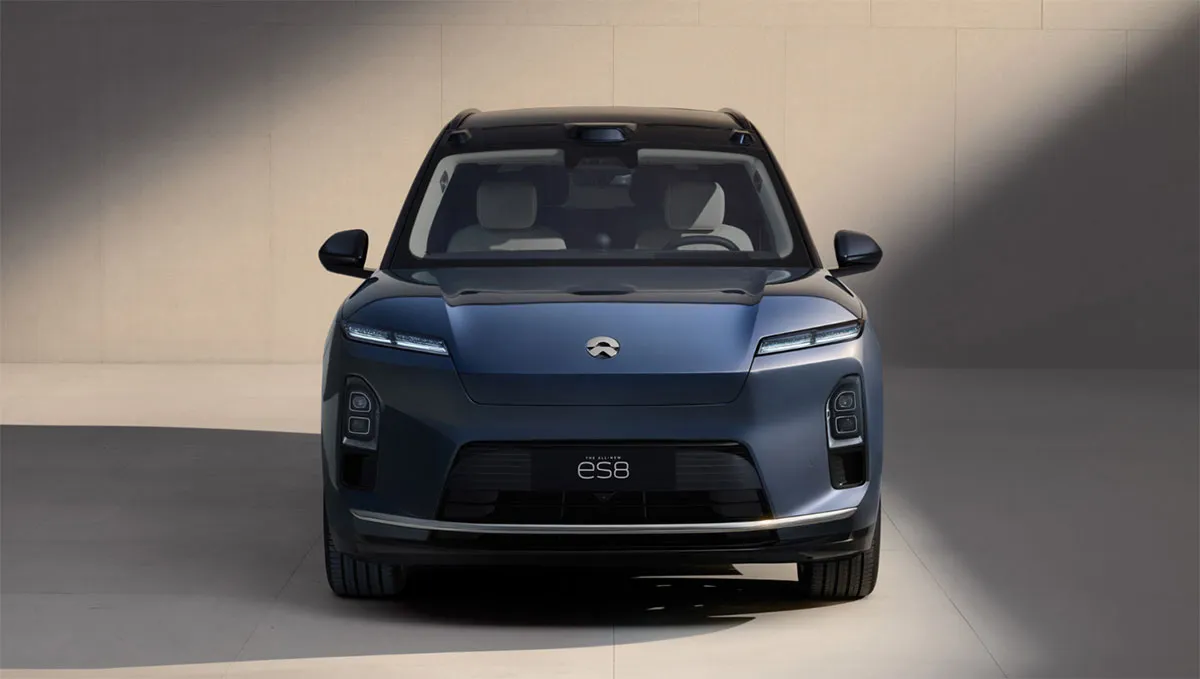 Nio ES8