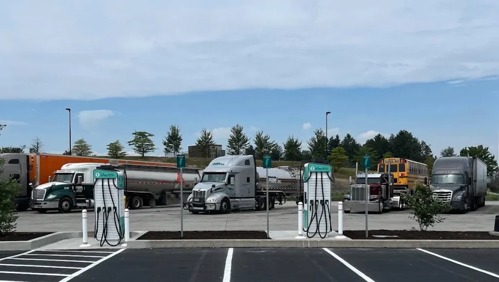 Pennsylvania Turnpike Expands EV Charging With Two New Applegreen Stations