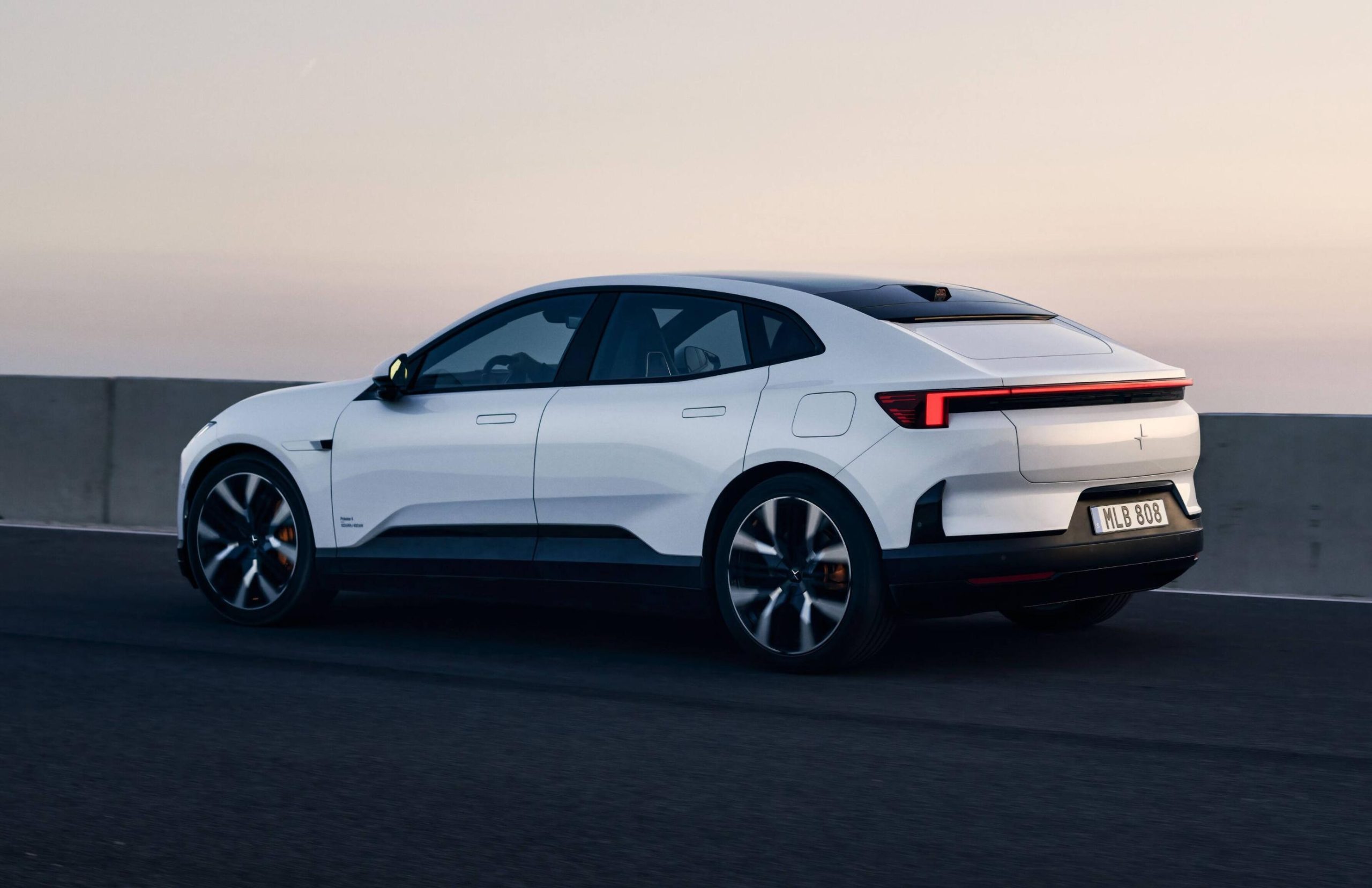 Polestar 4