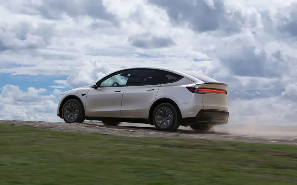 Tesla Launches Model Y L in Japan at ¥7.59M, 788 km Range and Up to ¥2.07M Subsidies Tesla Model Y L