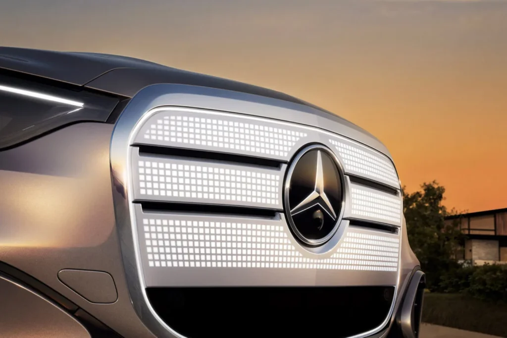 Mercedes Explores Engine Supply Deal With BMW Amid EV Sales Decline