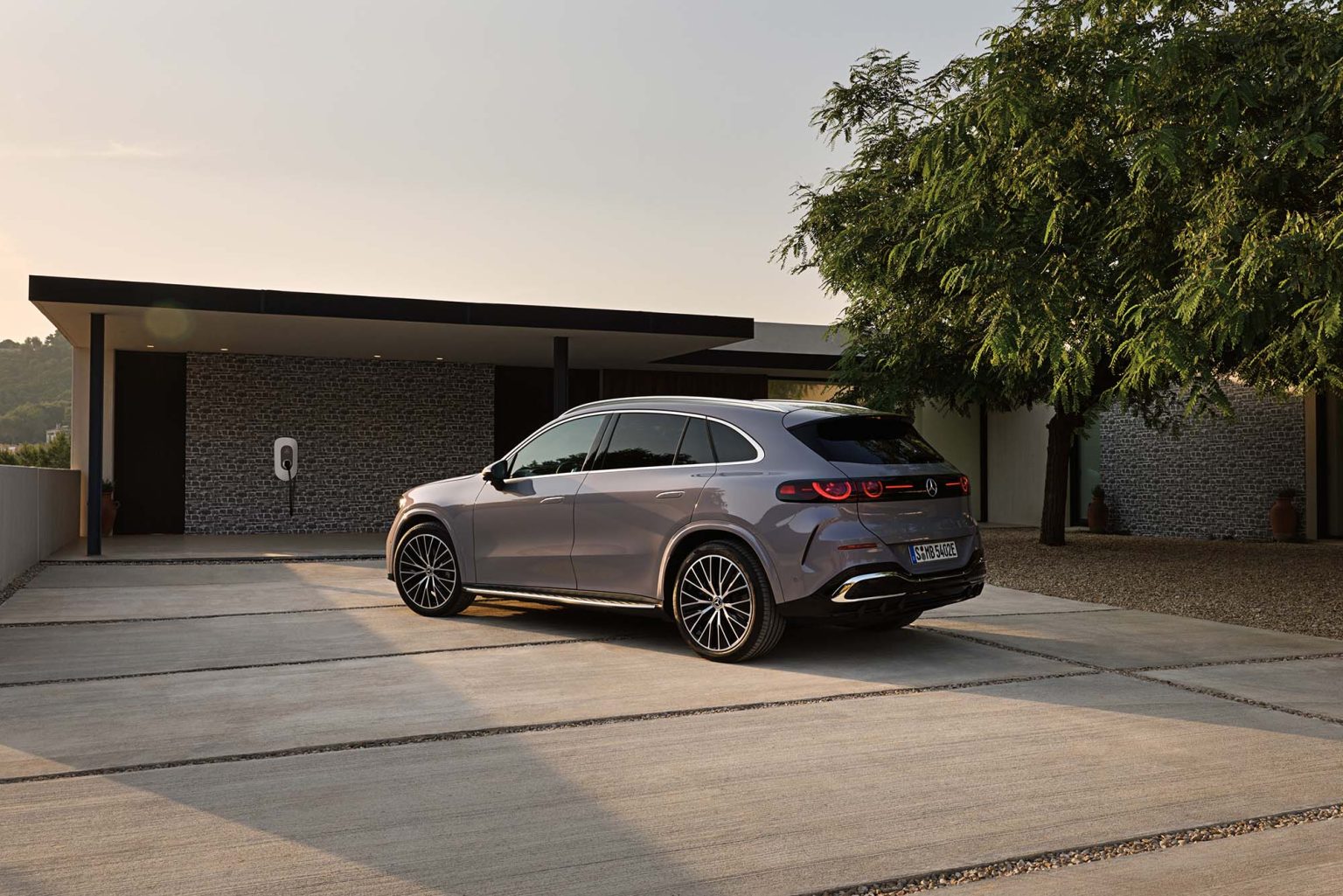 Mercedes-Benz to Launch Bidirectional Charging Service from 2026