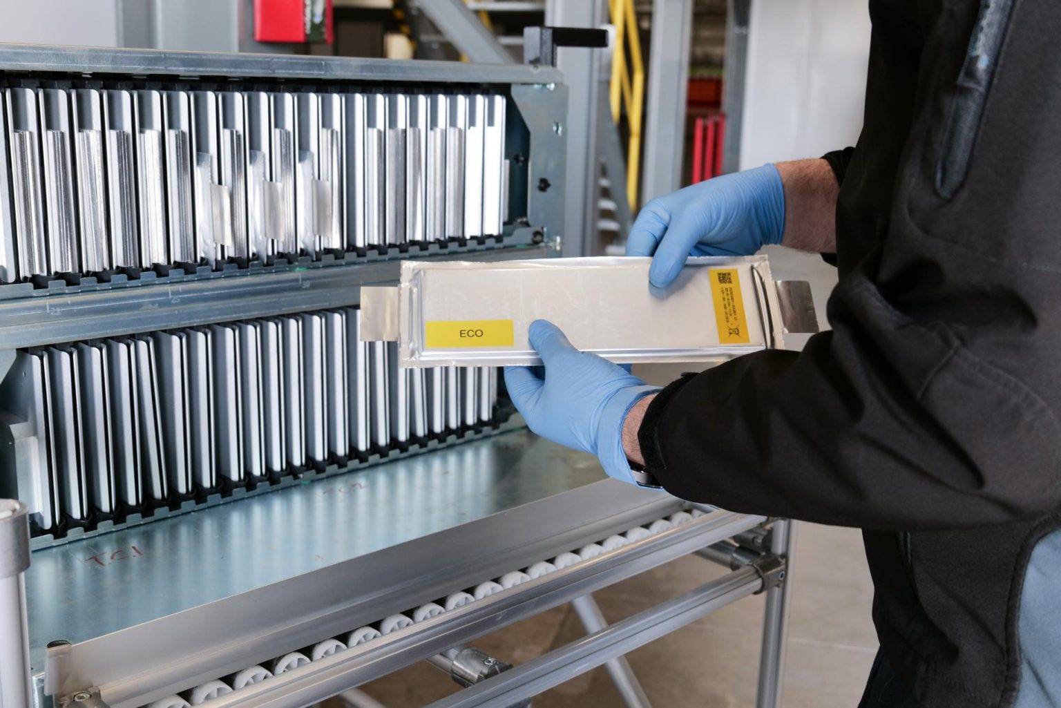 Altilium and JLR Showcase UK’s First EV Battery Cells Using Recycled Materials
