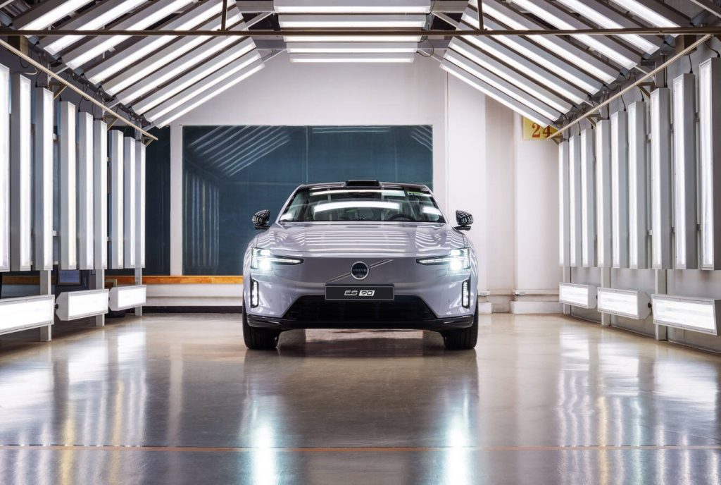 Volvo ES90 Production