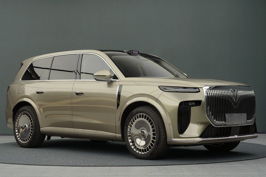 Voyah Unveils Taishan 9L SUV With Huawei Technology for China Market