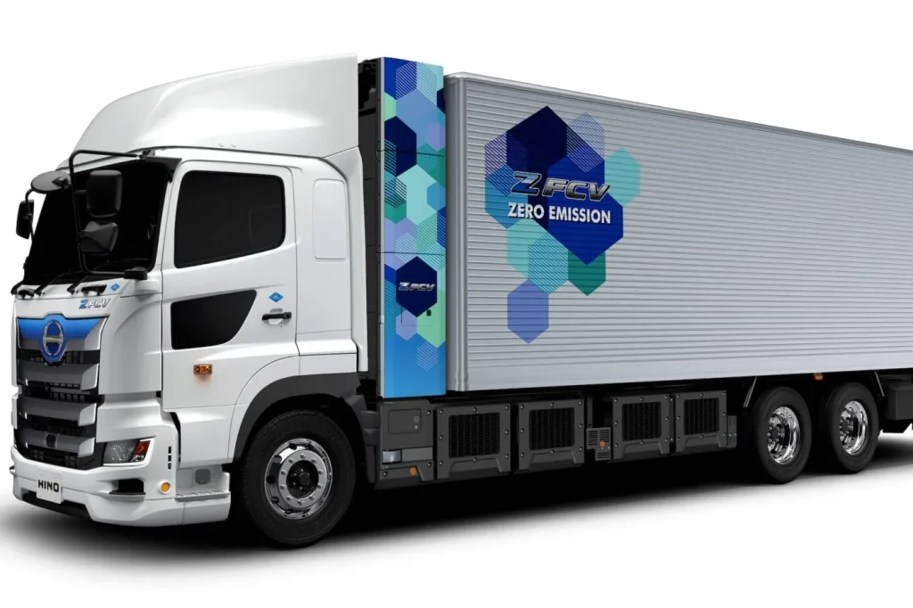 Hino Launches Japan’s First Mass-Produced Fuel Cell Heavy-Duty Truck