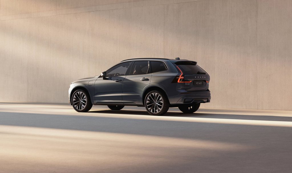 Refreshed Volvo XC60 exterior