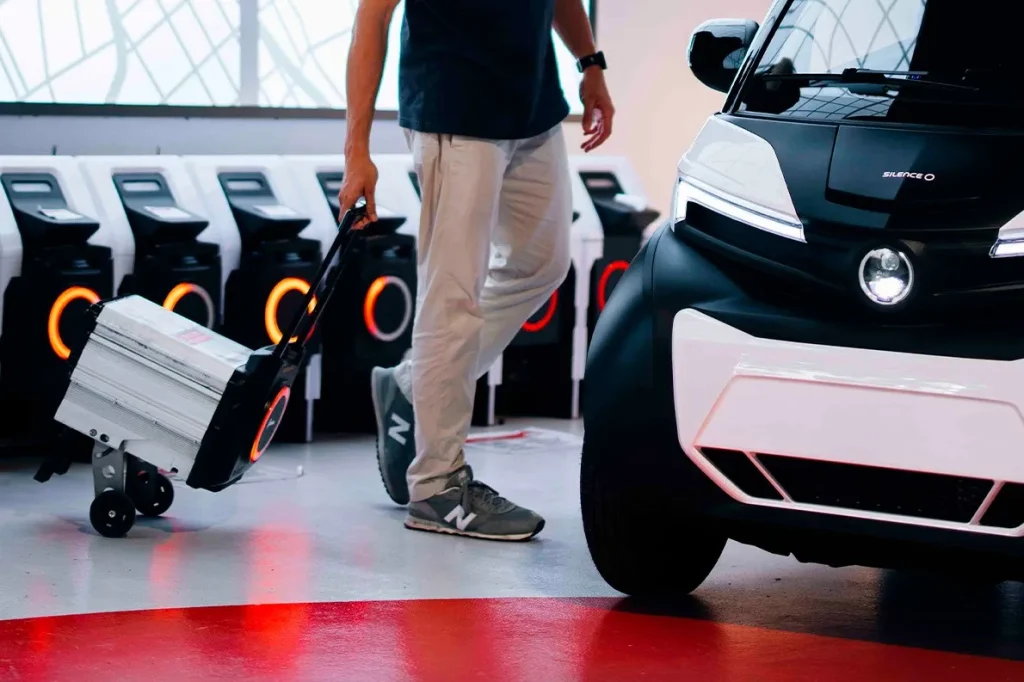 Silence Launches First Battery Swap Stations in Paris, Plans Expansion to French Riviera