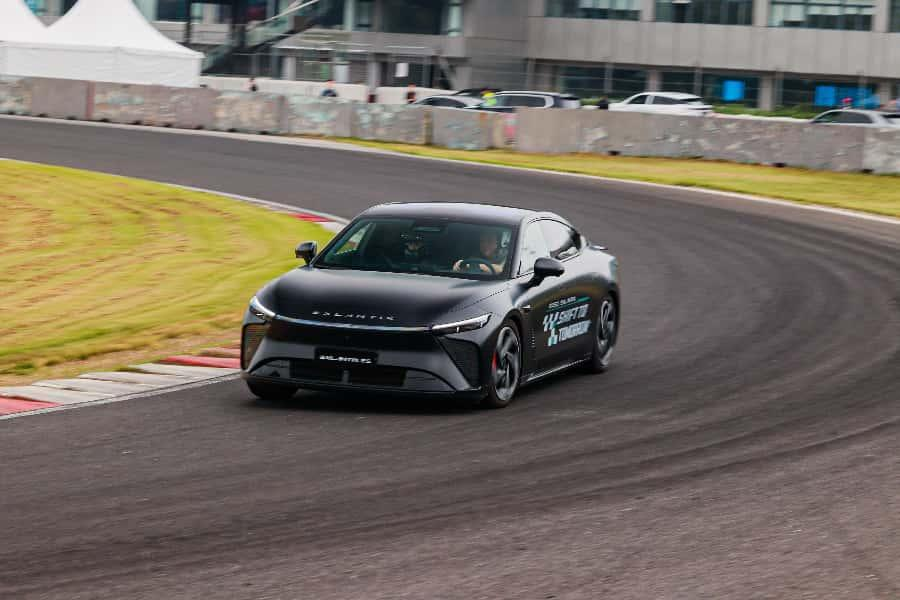 EXEED Showcases Advanced Electric and Hybrid Lineup at Shanghai Track Event Ahead of European Expansion