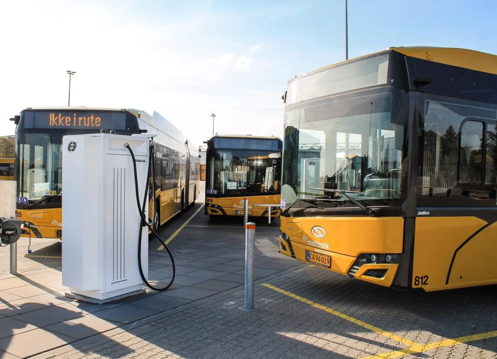 AarBus and Continental Collaborate on Tire Technology to Support E-Bus Operations
