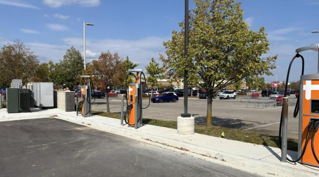 ChargePoint and Dabaja Brothers to Roll Out Ultra-Fast EV Chargers Across Metro Detroit