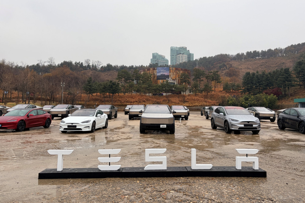Tesla Delivers First Cybertrucks Outside North America in South Korea