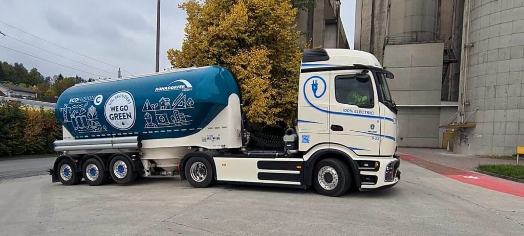 Rohrdorfer Adds Three Mercedes-Benz eActros 600 Trucks for Cement Transport in Upper Austria