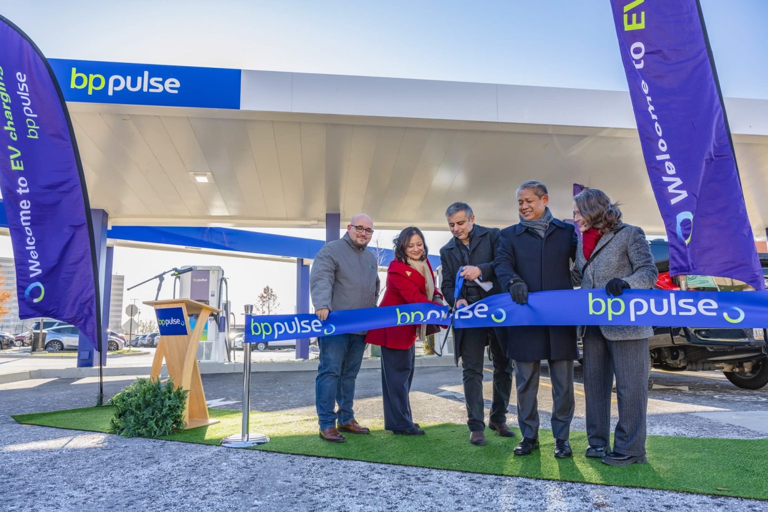 bp pulse Opens New EV Charging Hub Near Chicago O’Hare Airport