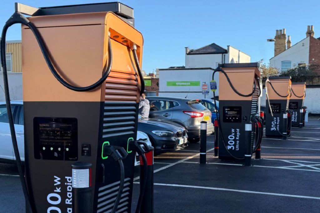 Driivz Partners With Duracell E-Charge for UK Ultra-Fast Charging Expansion