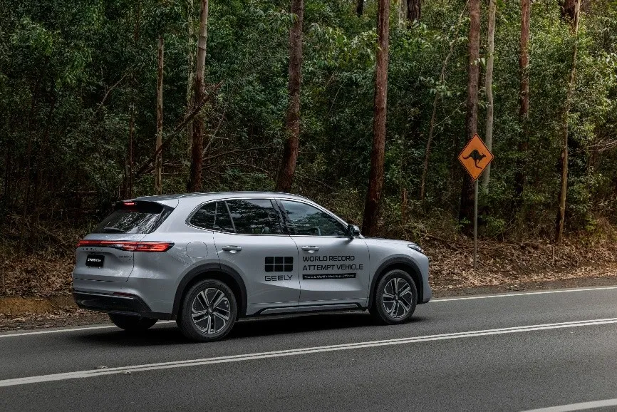 Geely STARRAY EM-i Hybrid Records 3.83 L/100km on Australian Drive