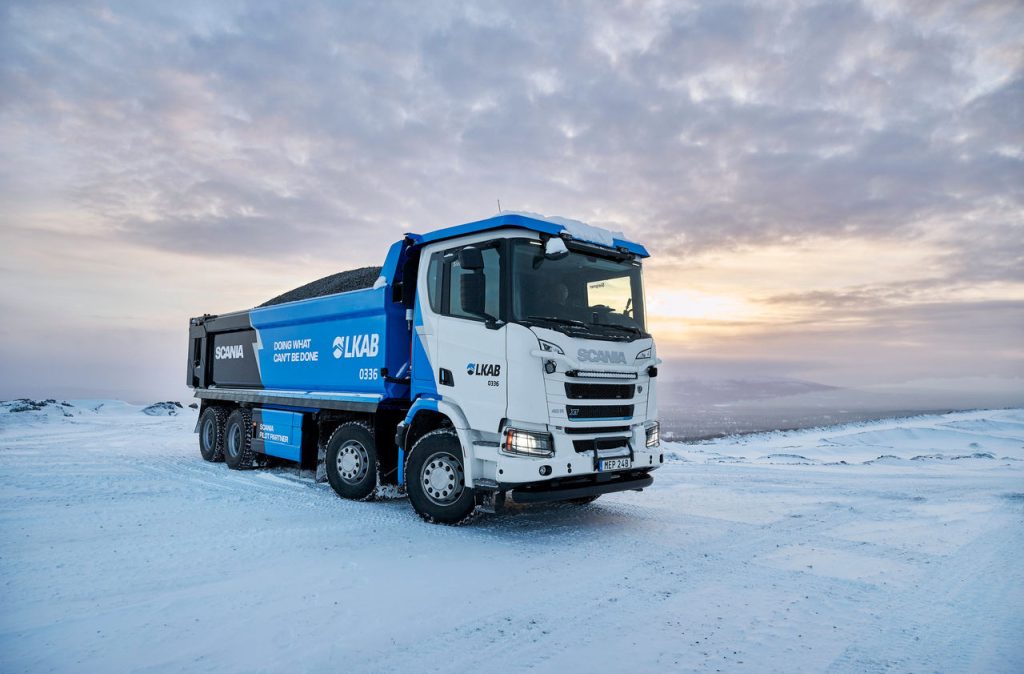 Scania and LKAB Deploy World’s First Electric 8×4 Tipper with Twin Steer Axles in Swedish Mine