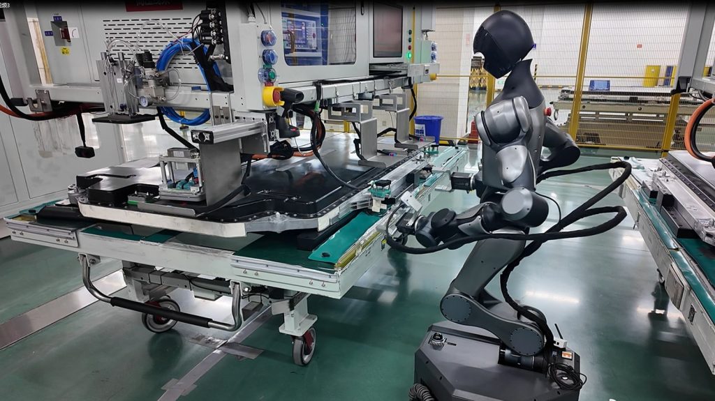 CATL Deploys Humanoid Robots in Battery Pack Production
