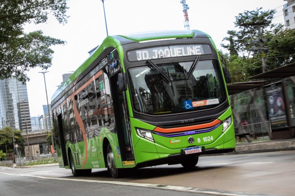 Volkswagen Truck & Bus Begins Deliveries of Electric Buses in Brazil