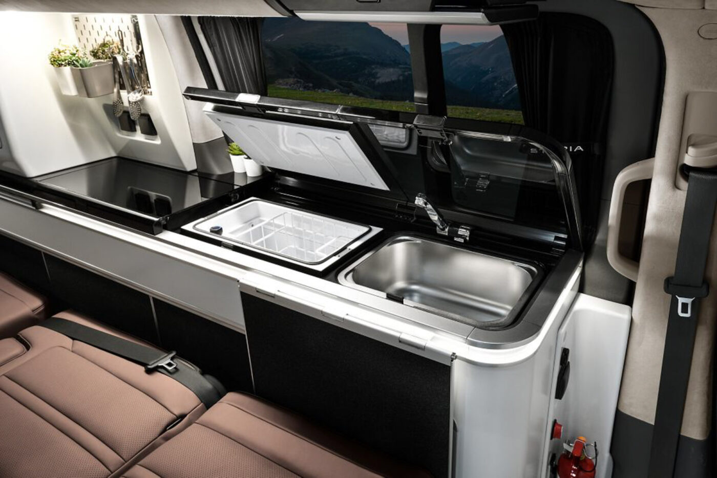 Hyundai Unveils Staria Camper Concept as It Tests Demand for Electric Campervans in Europe