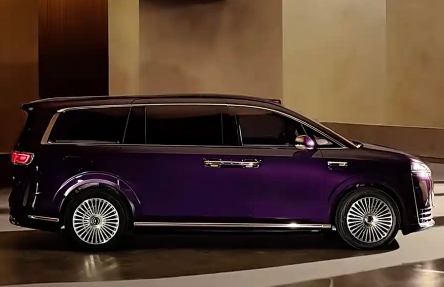 Luxeed V9 MPV