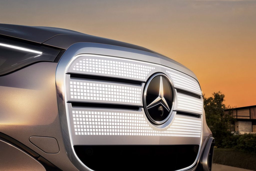 Mercedes-Benz Restarts U.S. Sales of EQE and EQS Electric Models After Pause