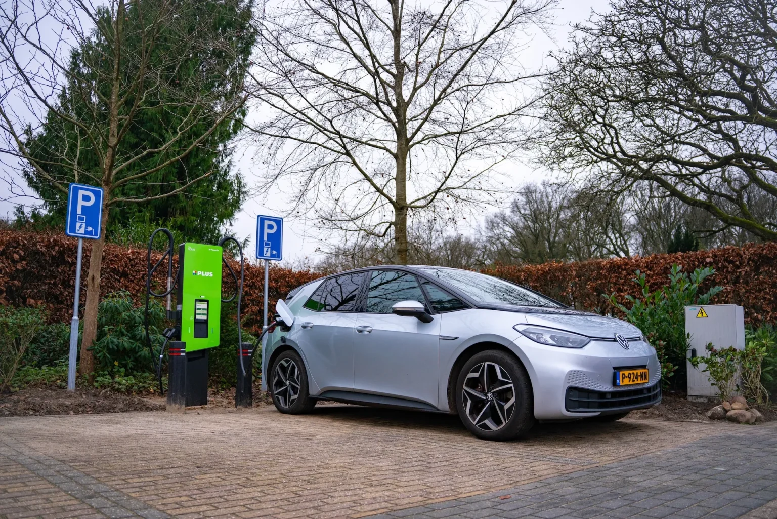 PowerGo Installs 50 kW Fast Chargers at PLUS Supermarkets in Northern Netherlands PowerGo Installs 50 kW Fast Chargers at PLUS Supermarkets in Northern Netherlands