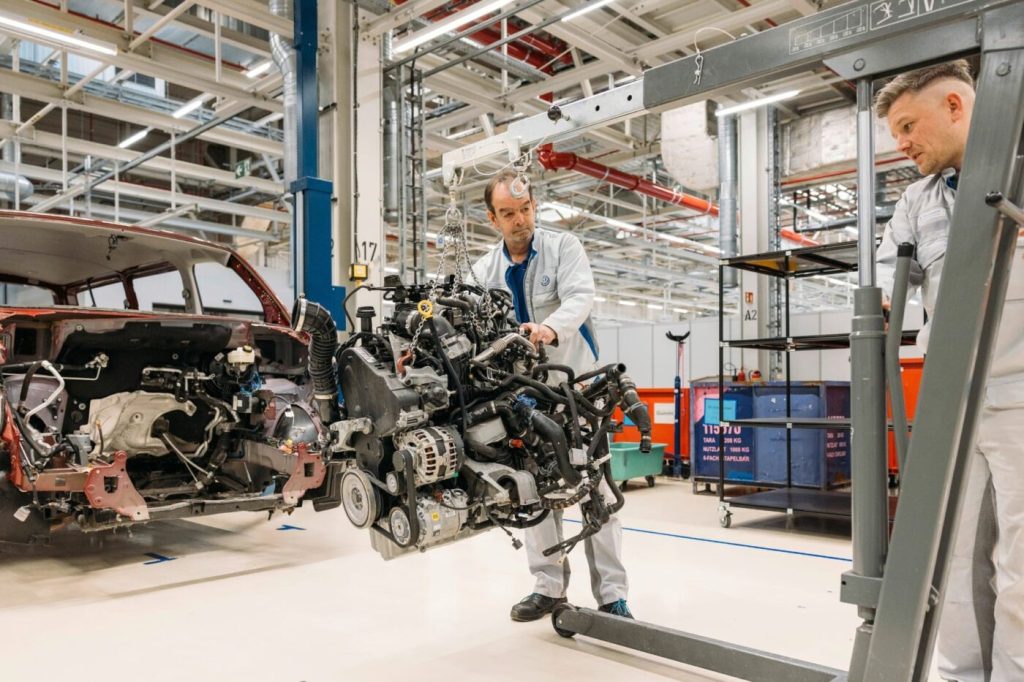 Volkswagen Names Zwickau as Group Hub for Circular Economy, Enters Vehicle Recycling