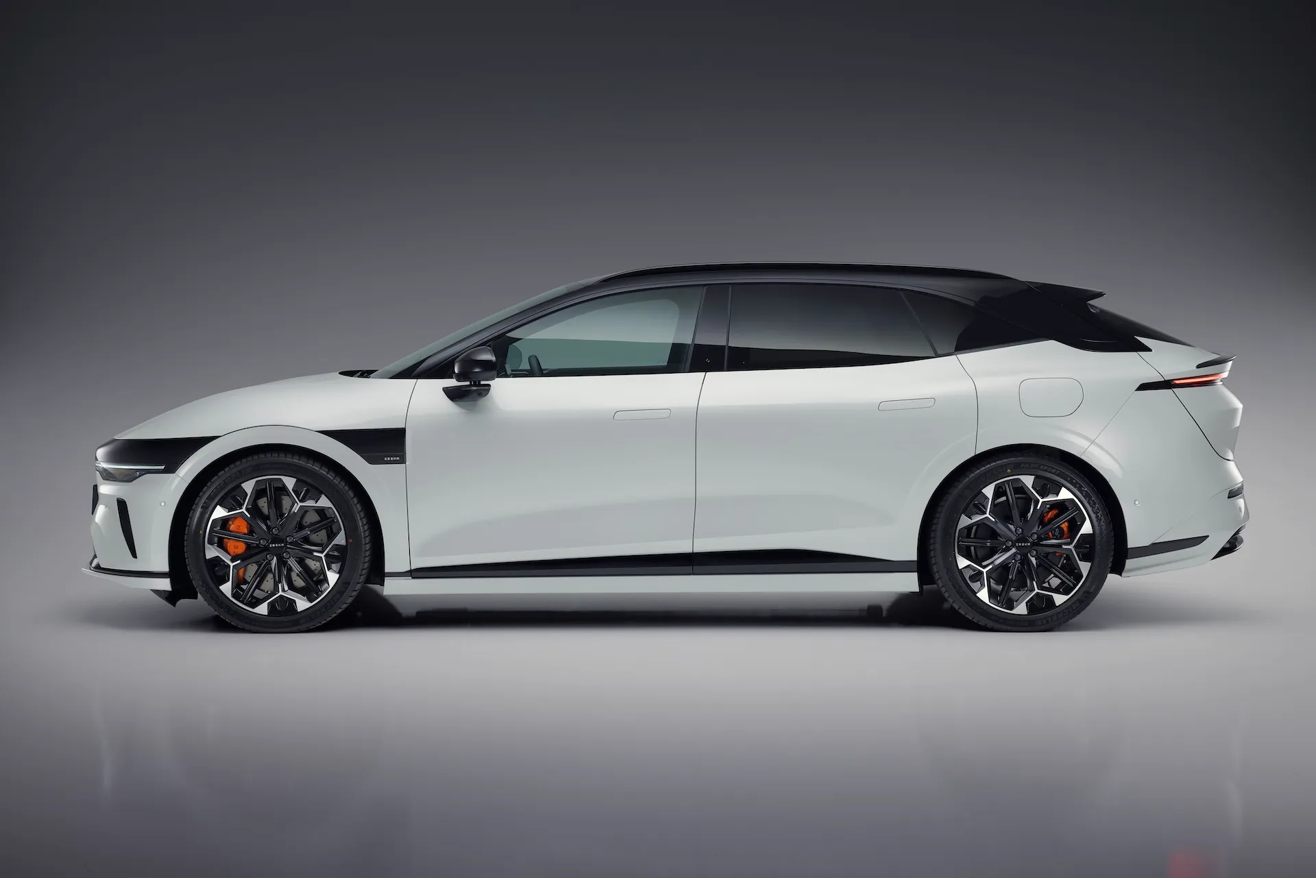 Zeekr 7GT