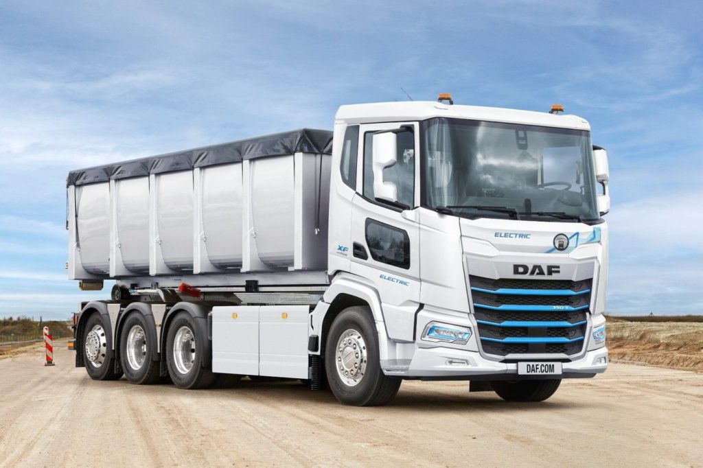 DAF Expands Electric Truck Line-Up With Multi-Axle Models for Construction, Specialised Use