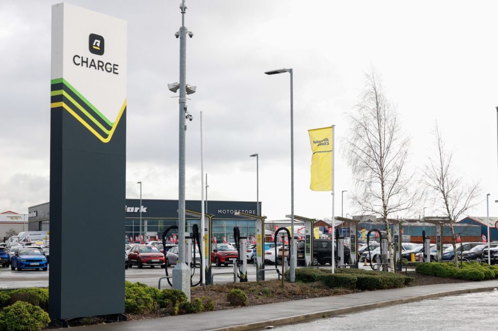 Arnold Clark Charge Opens 60th UK Charging Hub In Wolverhampton