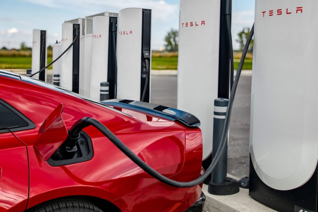 More U.S. Drivers Are Trading Gas Cars for EVs, but Long-Term Trend Remains Unclear