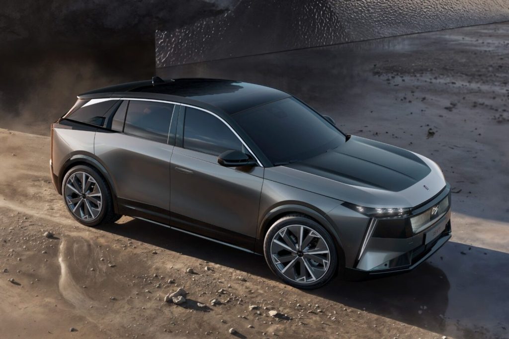 DS Automobiles Unveils DS N°7 as Electric and Hybrid Successor to DS 7