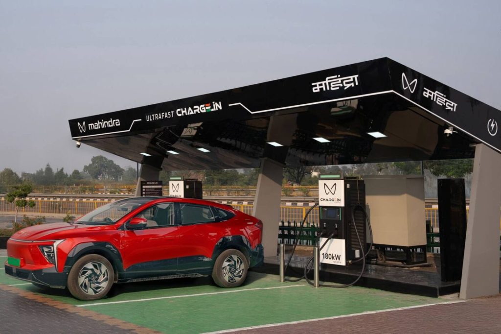 Mahindra’s Charge_iN and HPCL Partner to Expand EV Charging Network in India