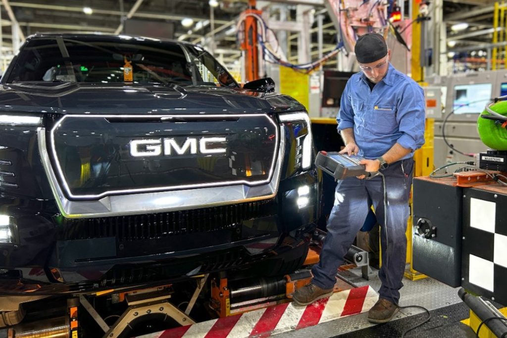 General Motors Pauses Factory Zero Production for Four Weeks Amid Weak EV Demand