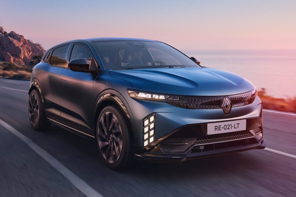 Renault Updates Mégane E-Tech Electric With Larger Battery and Faster Charging