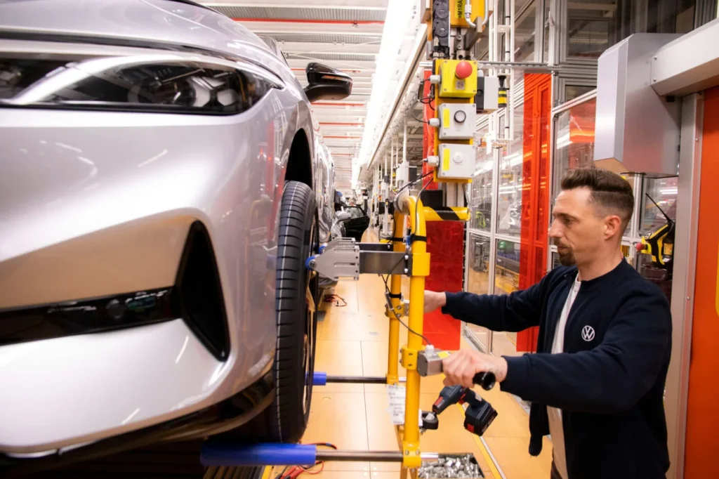 Volkswagen Weighs Plant Closures and Up to 100,000 Job Cuts in Major Restructuring – Report