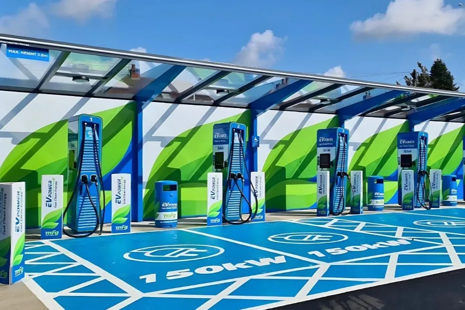 MFG Cuts UK Ultra-Rapid EV Charging Prices by 25% for Summer