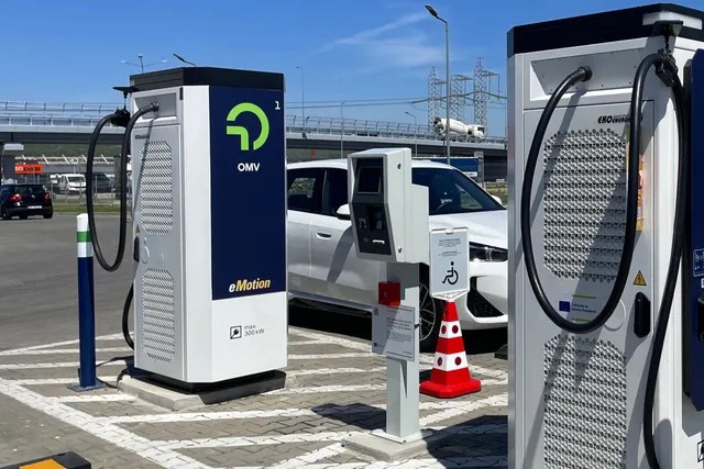 OMV Petrom Completes EU-Backed Fast Charging Network Across Romania, Hungary and Slovakia