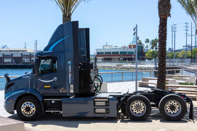 Port of Los Angeles Launches $75 Million Incentive Program for Battery-Electric Drayage Trucks