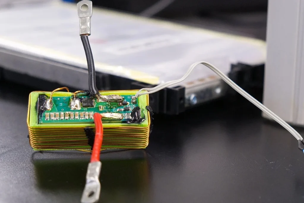 Kiel University Develops Cable-Free Battery Cell Communication Technology
