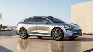 2027 Luxeed R7