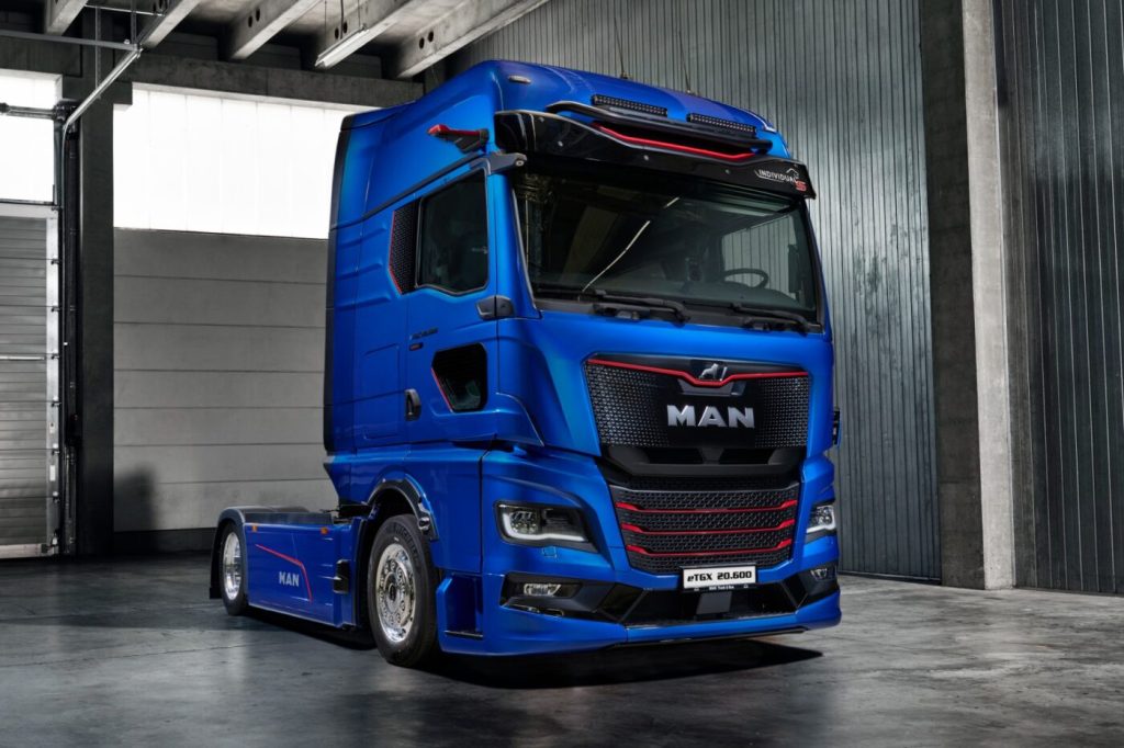 MAN Unveils Updated eTGX Electric Truck With Up To 720 Km Range MAN eTGX